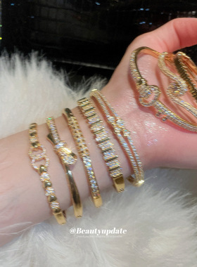 18k真金电镀锆石爱心几何卡扣手镯轻奢感手环日常百搭手饰女