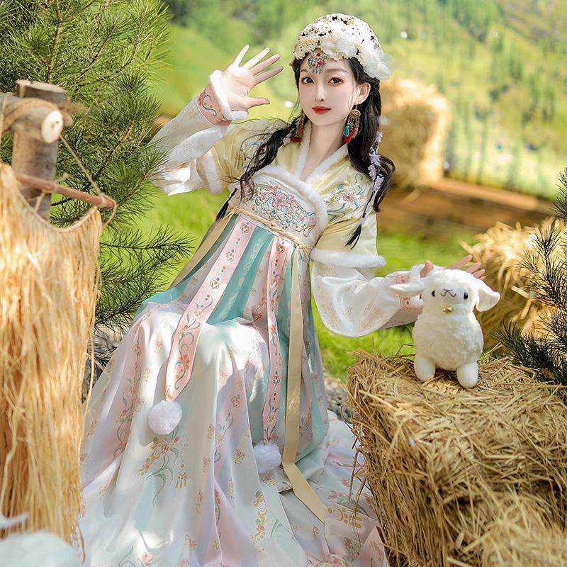 凝紫萱_落雪绵绵 原创汉服女2025新款冬季加绒加厚国风斗篷古装,淘宝优惠券,粉丝福利购,淘宝优惠卷