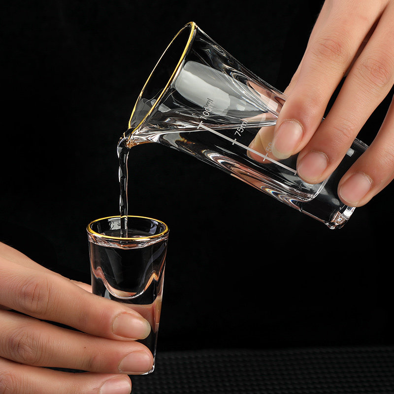 白酒杯分酒器套装家用玻璃子弹杯烈酒杯一口杯小酒樽创意酒具中式,淘宝优惠券,粉丝福利购,淘宝优惠卷