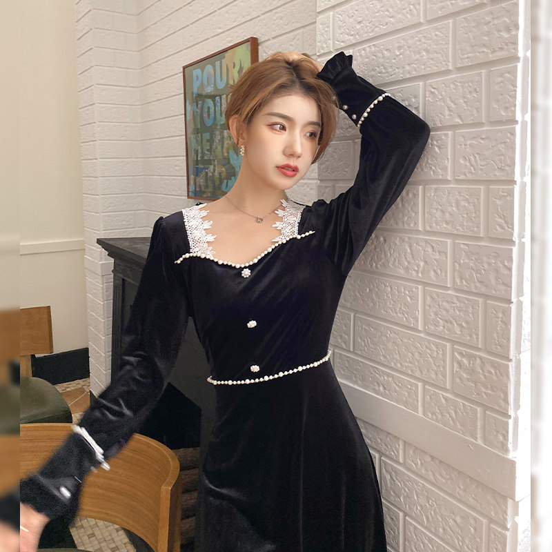 外出时尚秋冬法式赫本丝绒款哺乳衣 宫适哺乳衣/月子服