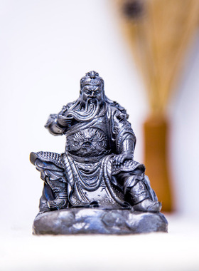 国风中式仿铸铁武圣关羽关公二爷人物桌面摆件客厅书房手工自然