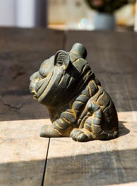 可爱生肖老虎小摆件办公室家用桌面纯手工雕塑工艺品铸铁家居