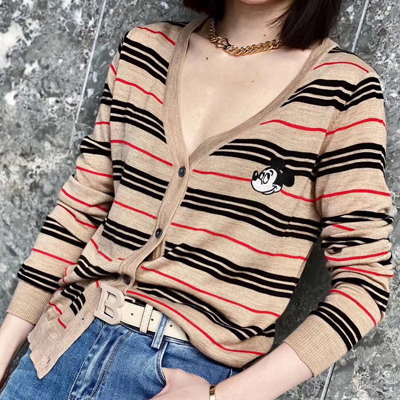 阿玛施旗舰店官网2020秋新款毛衣 简妍芙毛针织衫