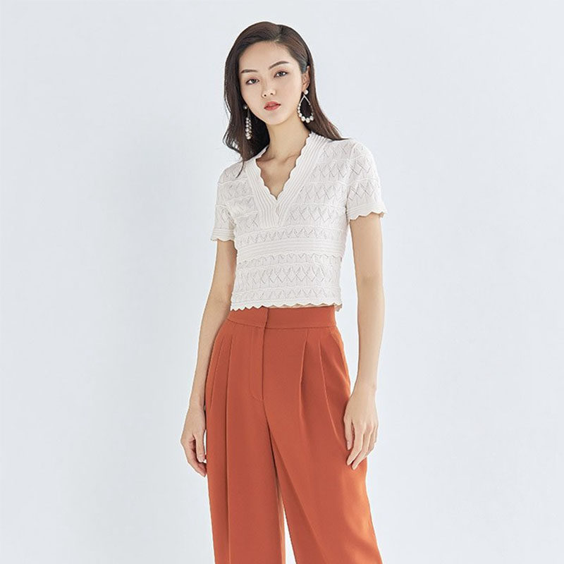  简妍芙毛针织衫