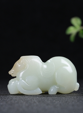 和田玉糖青白玉生肖马手把件玉石