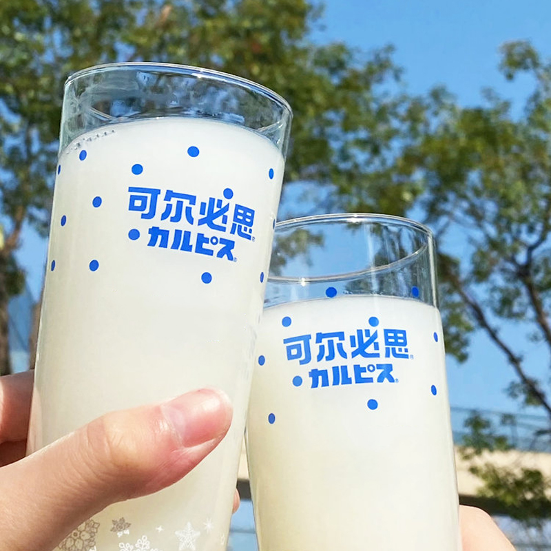 日本进口朝日可尔必思calpis酸乳味乳酸菌饮料SODA汽水350g铝罐装 - 图0