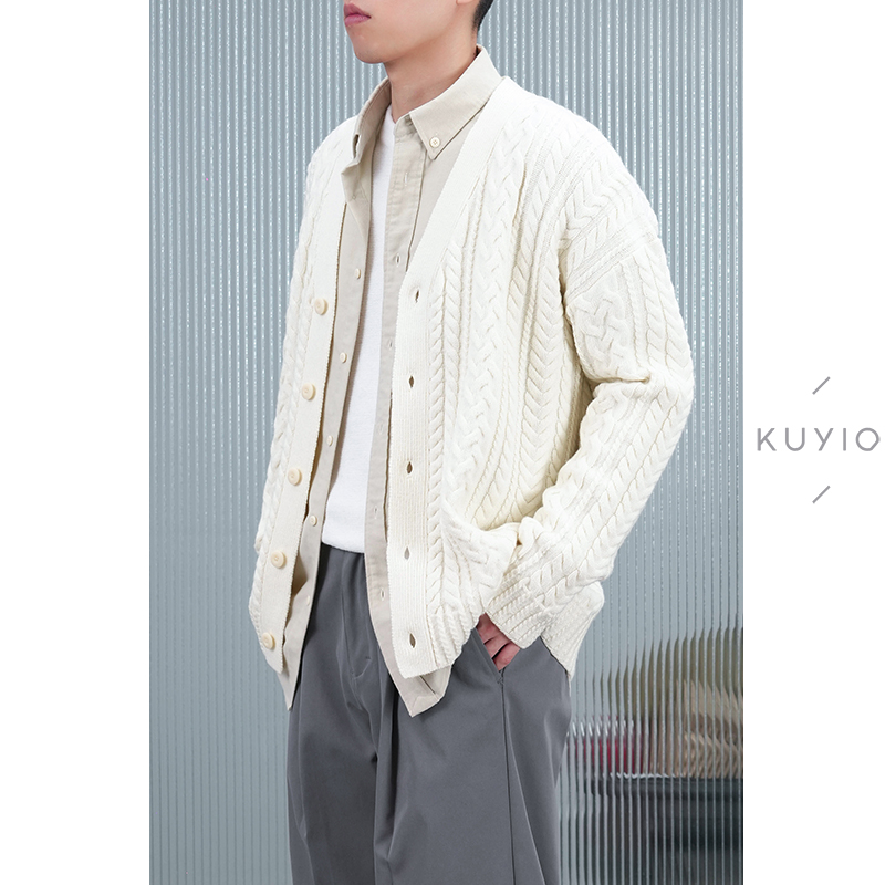 KUYIOU/复古绞花交织 重磅羊毛混纺道袍领宽松落肩针织开衫外套男 - 图0