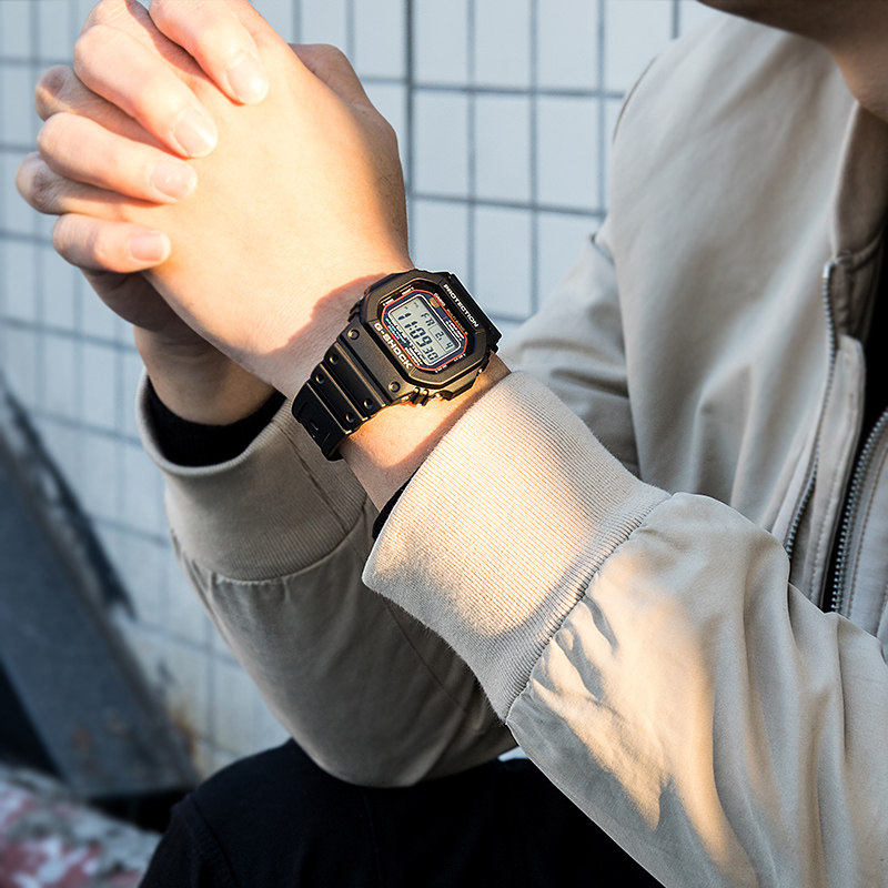 卡西欧小红圈小方块六局电波手表男太阳能经典运动表GW-M5610U-1 卡西欧小红圈小方块六局电波手表男太阳能经典运动表GW-M5610U-1