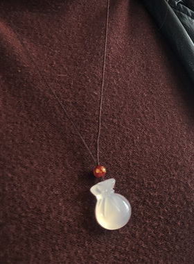 天然玉髓福袋吊坠 财源滚滚半宝石钱袋招财纳福美女玉坠随身福运