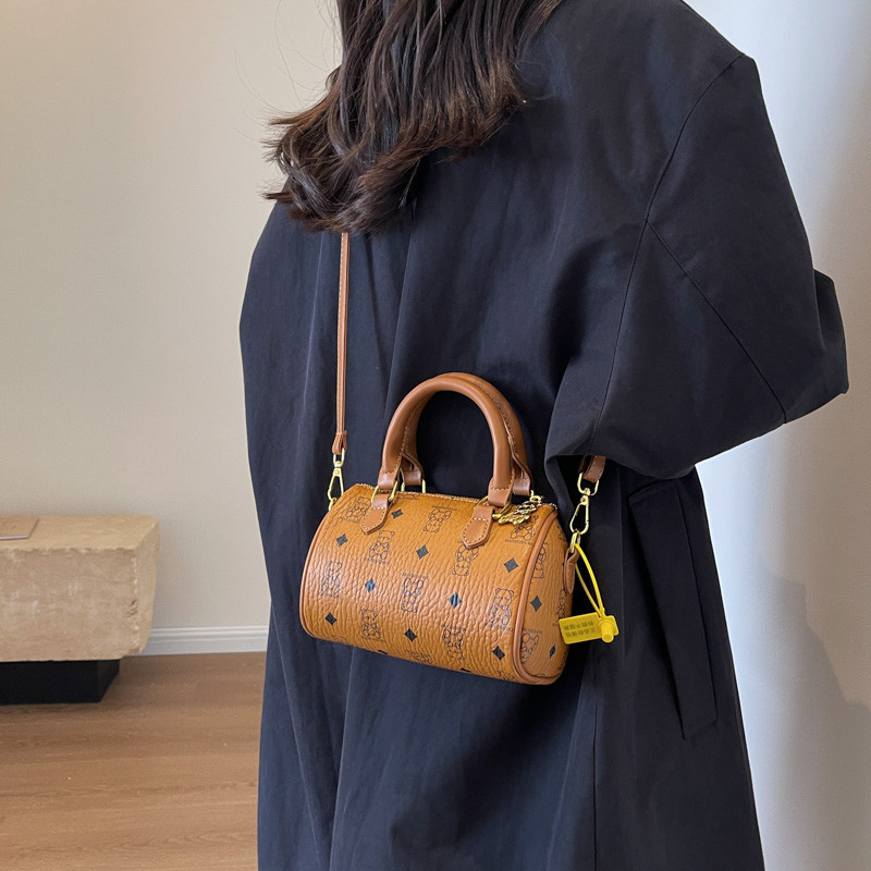 麦多熊包包女2025新款小众设计波士顿手提斜挎包休闲百搭单肩包潮,淘宝优惠券,粉丝福利购,淘宝优惠卷