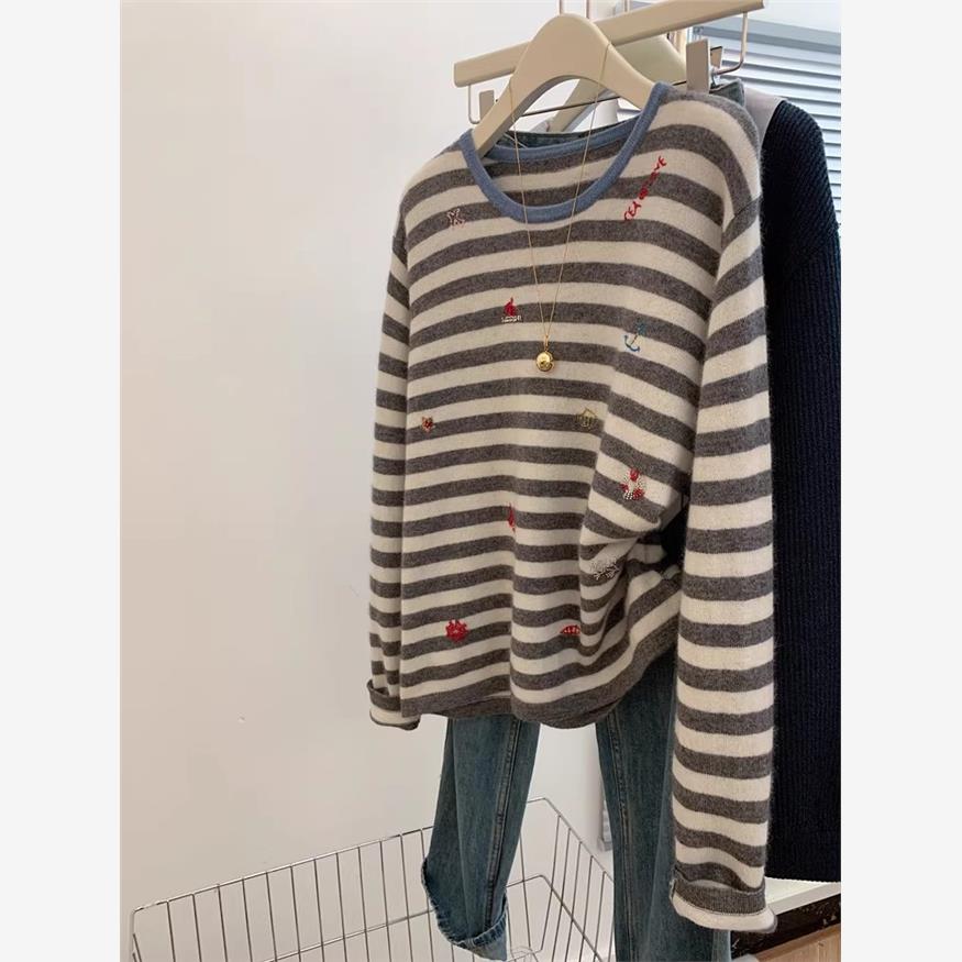 重工刺绣撞色条纹针织衫毛衣长袖恤上衣女年冬季宽松慵懒风 - 图2