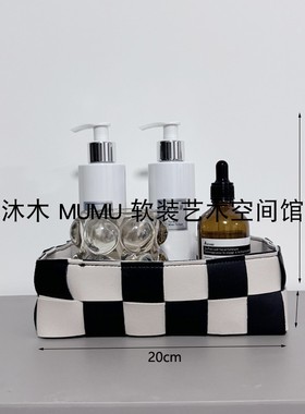 现代轻奢样板间厨房摆件套装