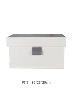 简约样板间现代风女士衣帽间衣服摆件售楼处卧室组合软装套装饰品