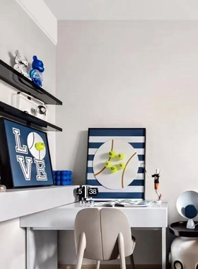 现代运动风样板间男孩儿童房软装饰品摆件售楼处网球篮球蓝色主题