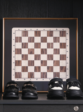 现代简约样板房间男孩儿童衣帽间衣柜衣服皮鞋陈设道具摆件饰品