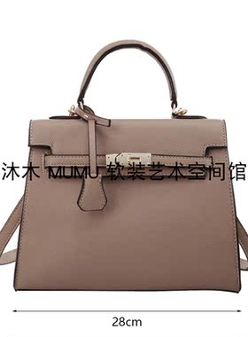 样板房间女士衣帽间包包摆件衣柜展厅陈列包设计款软装饰品手提包