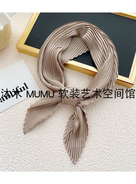 样板间衣帽间服饰衣服丝巾现代简约帽子帽架包包软装饰品套装组合