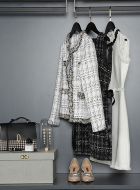 【女士连衣裙】极简轻奢样板衣帽间女主人小香风套装组合饰品摆件