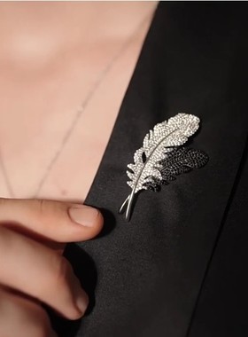 [新品]何家原厂双生爱翼羽毛胸针配饰月桂叶饰品轻奢优雅高级礼物