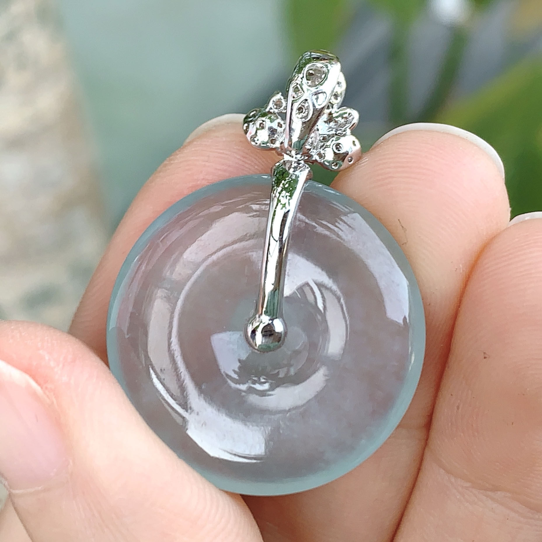 翠秦之皇高冰平安扣吊坠 18k金钻石镶嵌天然A货翡翠饱满莹润冰透,淘宝优惠券,粉丝福利购,淘宝优惠卷