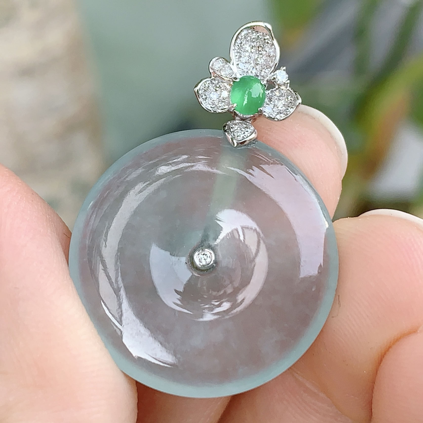 翠秦之皇高冰平安扣吊坠 18k金钻石镶嵌天然A货翡翠饱满莹润冰透,淘宝优惠券,粉丝福利购,淘宝优惠卷