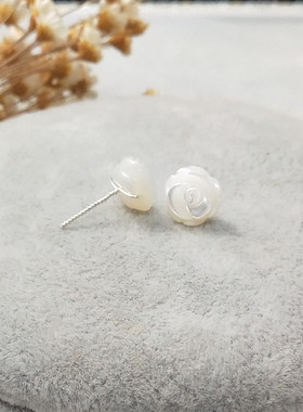 999足银纯银天然贝壳玫瑰耳钉