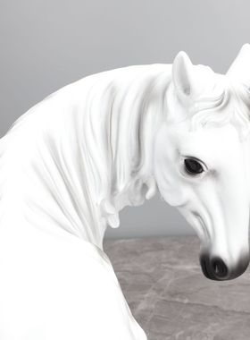 现代简约马首马头白色树脂雕塑摆件样板房售楼部家居玄关创意饰品