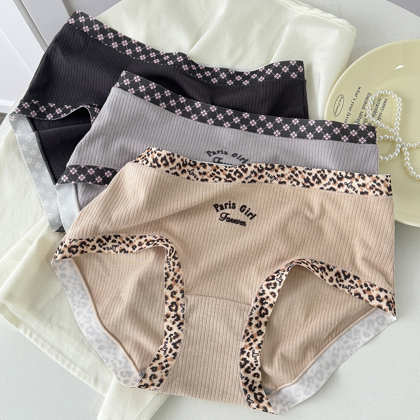 花仙子女士中腰无痕内裤螺纹坑条豹纹拼接性感石墨烯抗菌三角裤头,淘宝优惠券,粉丝福利购,淘宝优惠卷