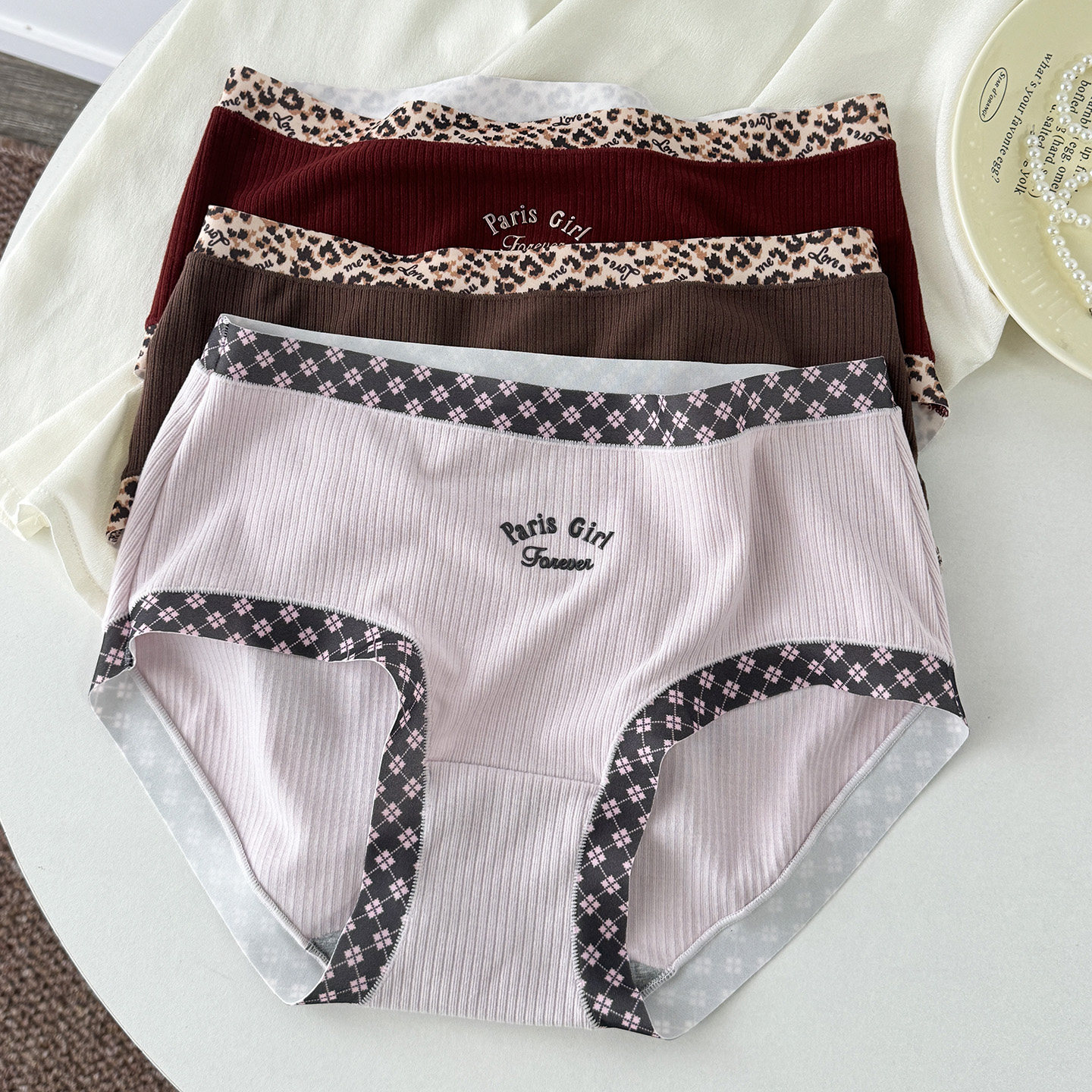 花仙子女士中腰无痕内裤螺纹坑条豹纹拼接性感石墨烯抗菌三角裤头,淘宝优惠券,粉丝福利购,淘宝优惠卷