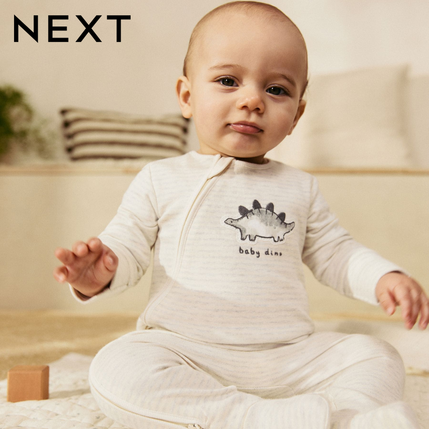 英国NEXT正品婴儿长袖爬服男宝春秋装恐龙纯棉睡衣拉链包脚连体衣 - 图2