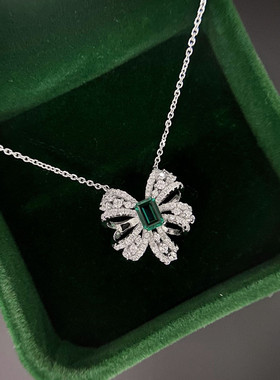 银镀白金女绿祖母宝石项链