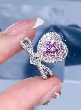 进口D色莫桑石皇冠粉钻爱心戒指