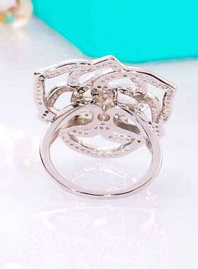 进口D色莫桑石山茶花戒指