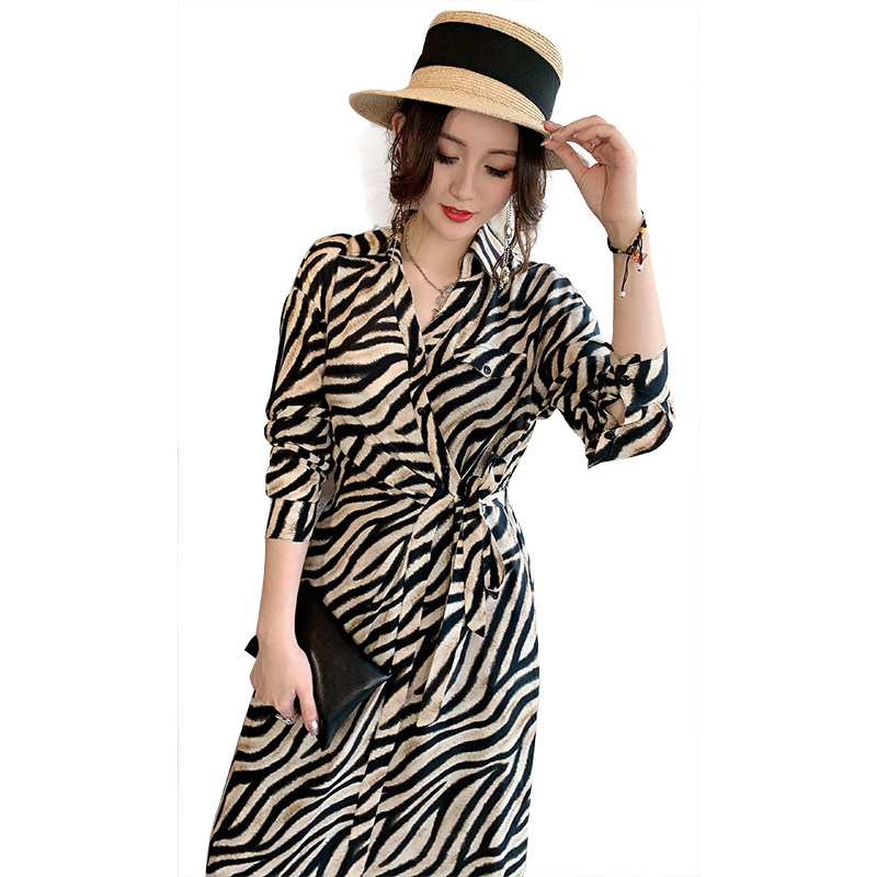 修身v领中长款法式豹纹2020连衣裙 afka连衣裙