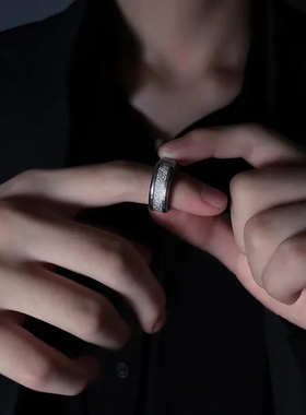 雾凇纹钛钢戒指男不掉色ins个性潮流时尚帅气男生戒指情侣指环女