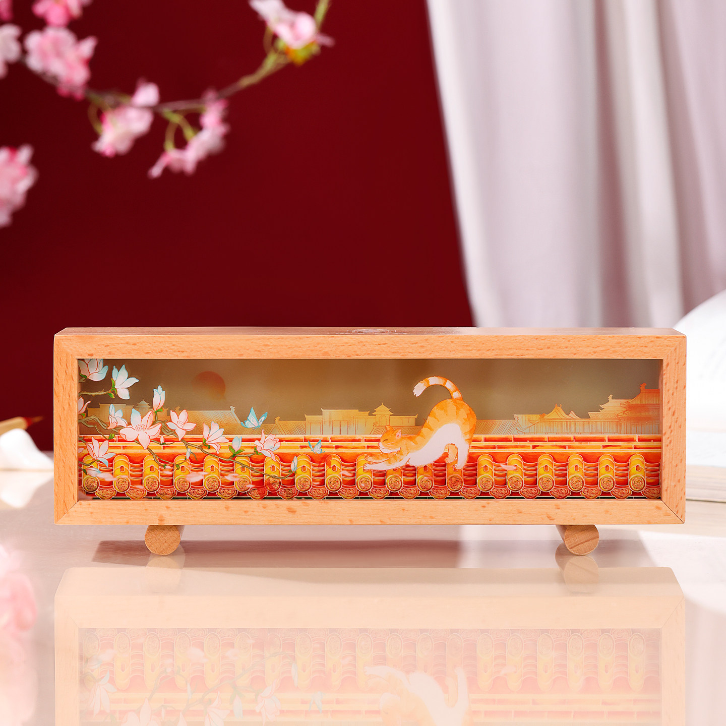 Forbidden City Stationery Palace Cat Playing with Butterfly Strip Patting Lamp Ornaments