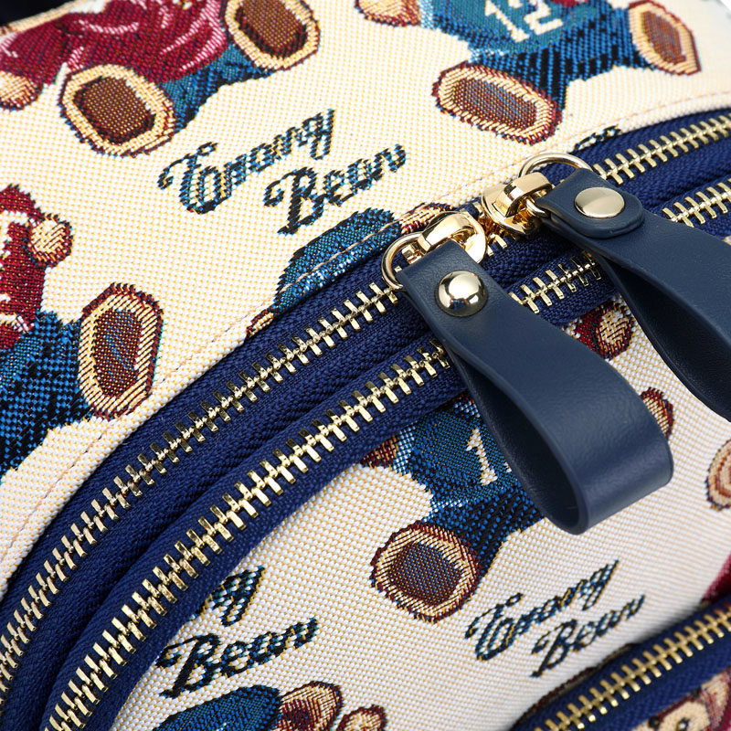 小熊依恋女2019新款时尚潮牌双肩包 pjev双肩背包