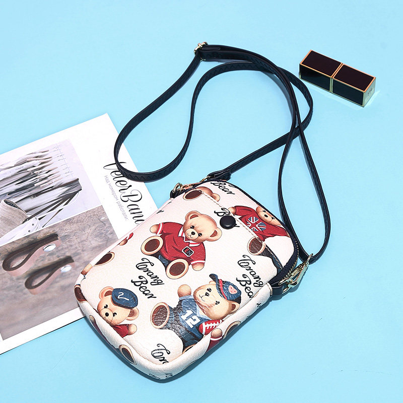 小熊依恋手机包2020新款个性斜挎包 pjev手机包