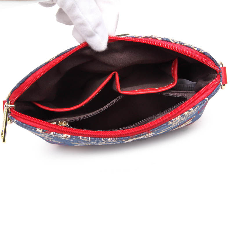 小熊依恋2022新款韩版可爱斜挎包 pjev女士包袋