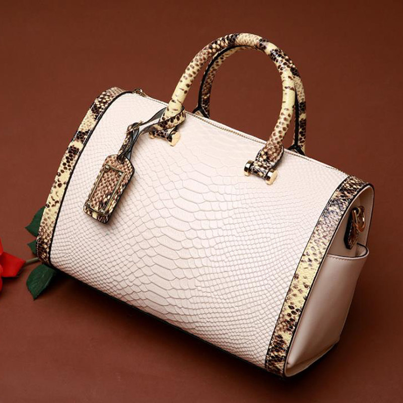 真皮2020新款时尚百搭气质枕头包 艾薇媞女士包袋