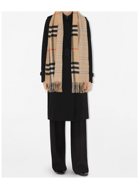 香港直邮奢淘 Burberry 流苏边饰围巾 女 809570【付后1h可退】