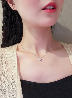 甜美淑女微镶满锆方块项链女百搭简约吊坠时尚轻奢钛钢锁骨链