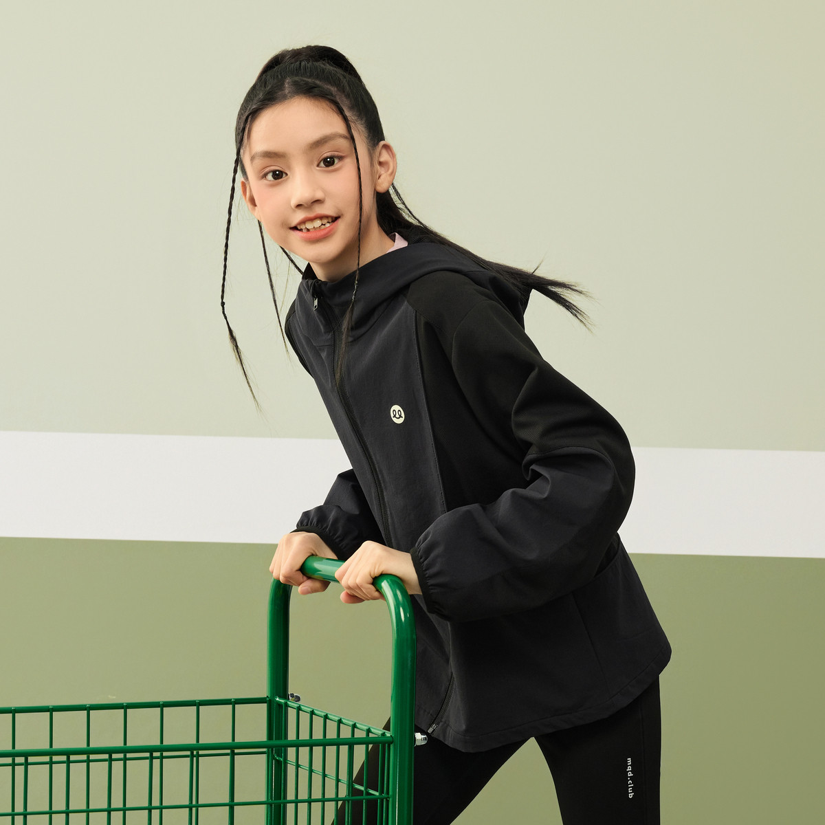 【运动系列】男童春季新品中大童亲肤长袖跑步撞色健身连帽外套 - 图1