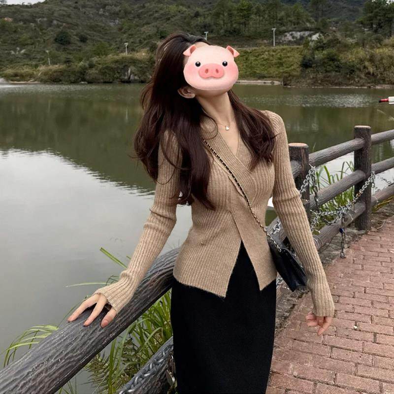 温柔风甜美粉色V领绞花针织衫女秋冬收腰气质内搭设计感开叉上衣,淘宝优惠券,粉丝福利购,淘宝优惠卷