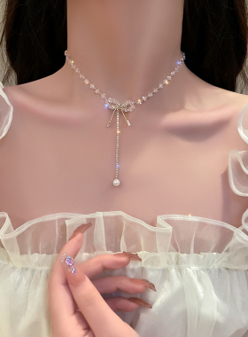 女合金高级感镶钻蝴蝶结项链