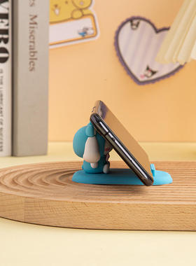 pvc软胶卡通跨进卡通装饰摆件