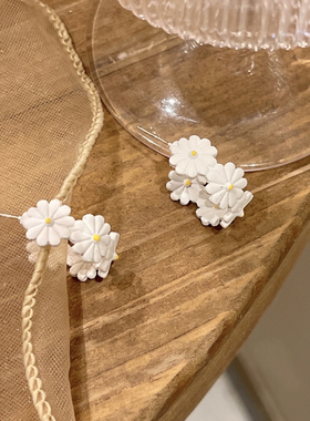 小清新白色雏菊耳钉2022