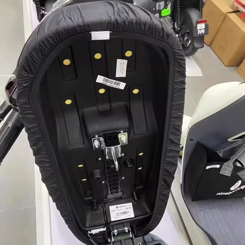 适用极核电动车坐垫套AE4/AE5/AE6/AE7防晒隔热防尘防水防刮座套 - 图3