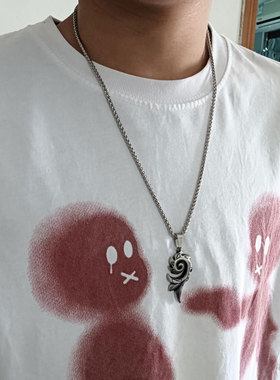 钛钢不掉色凤凰火焰项链买就送