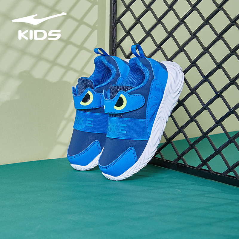 清仓鸿星尔克男童秋冬冬款跑步鞋 鸿星尔克童装outlets店运动鞋